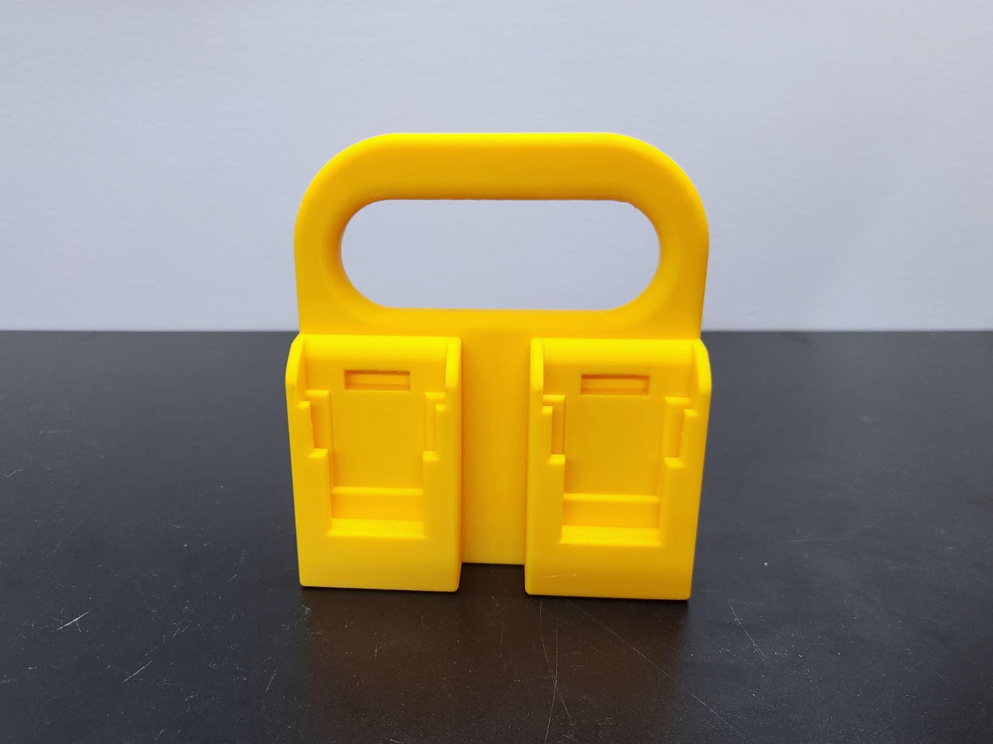 DeWalt 20V/60V Battery Holder – 4 Bank