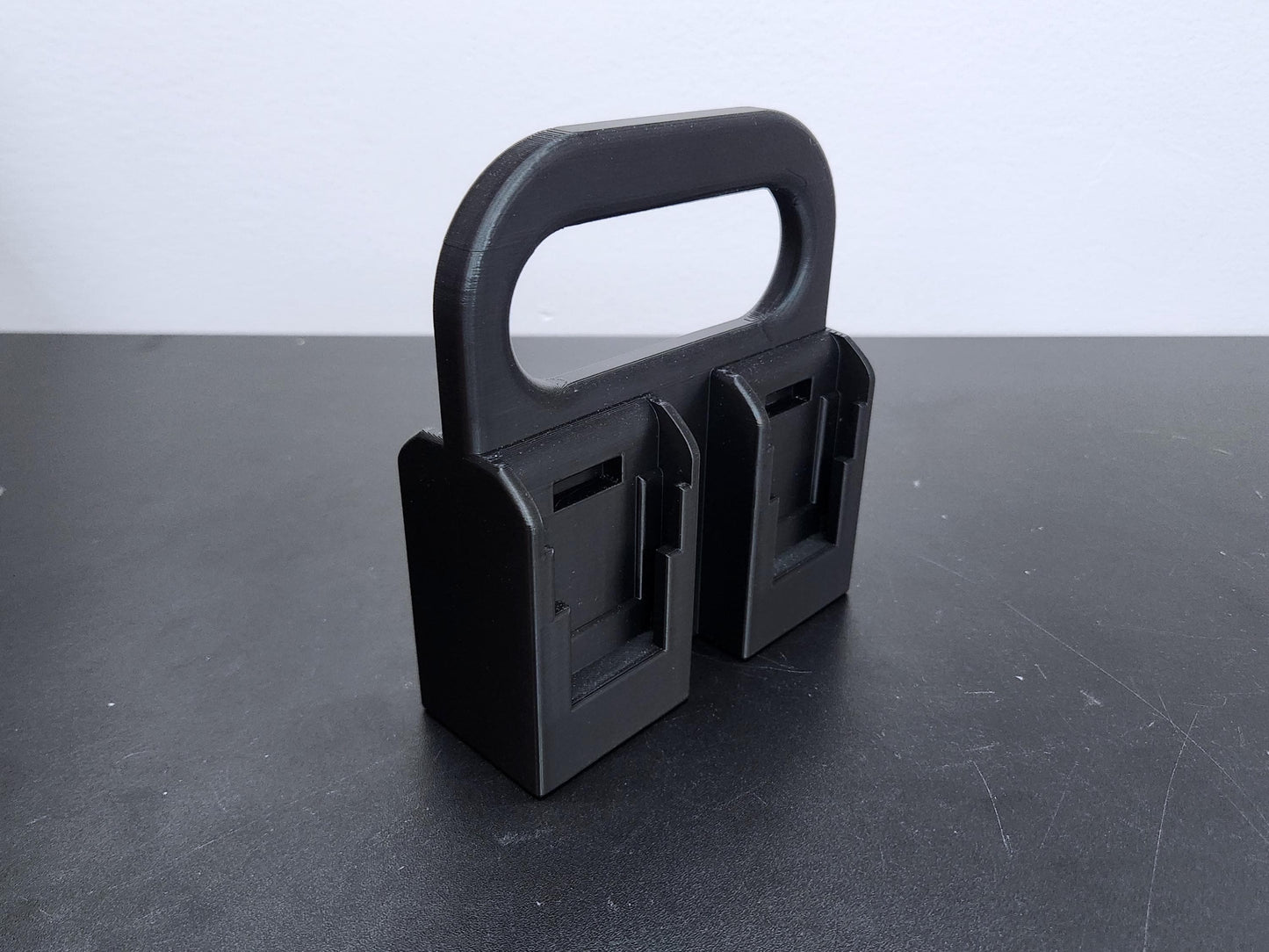 DeWalt 20V/60V Battery Holder – 4 Bank