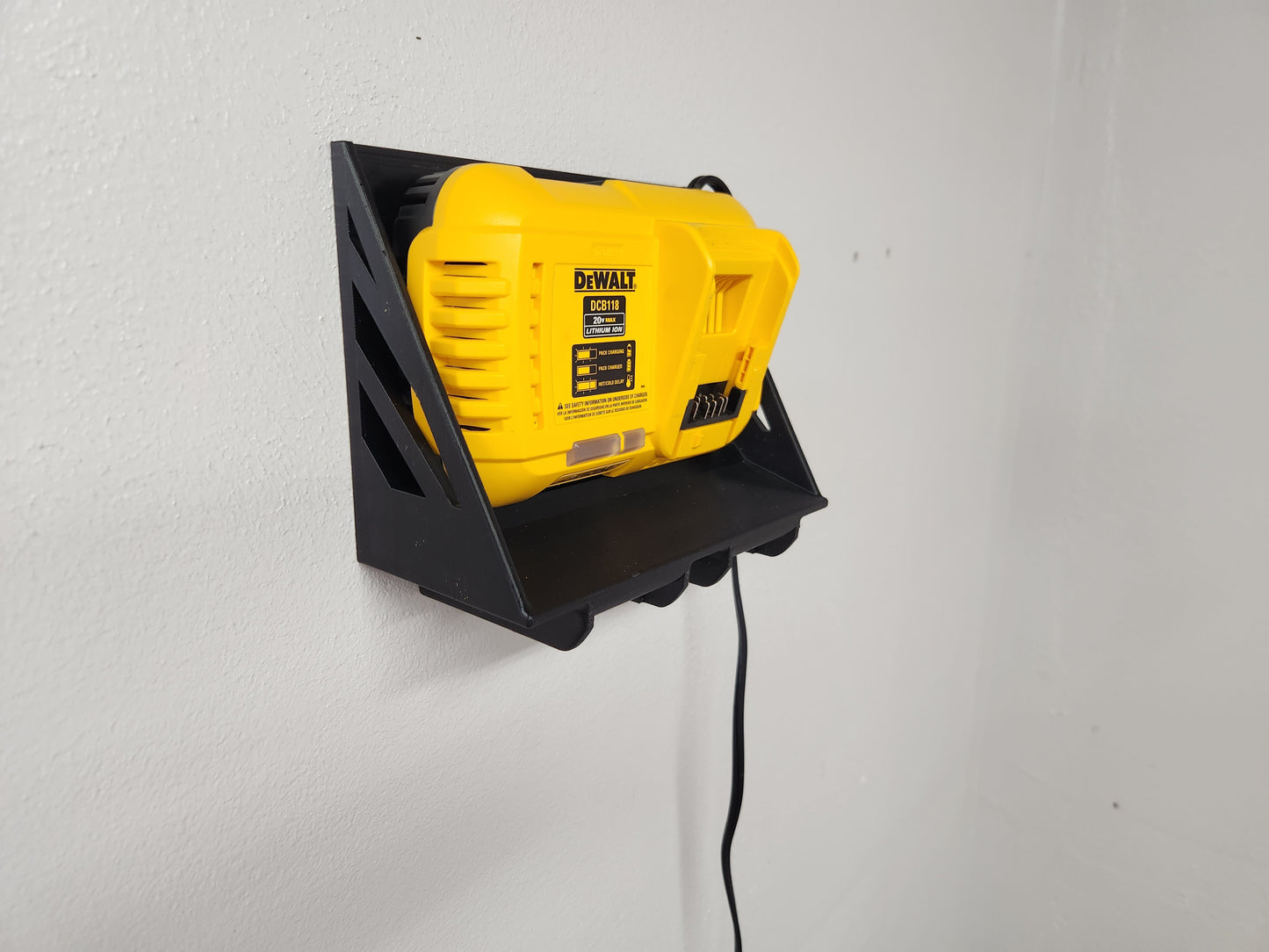 DeWalt 20V Charging Station with Dual Battery Holder