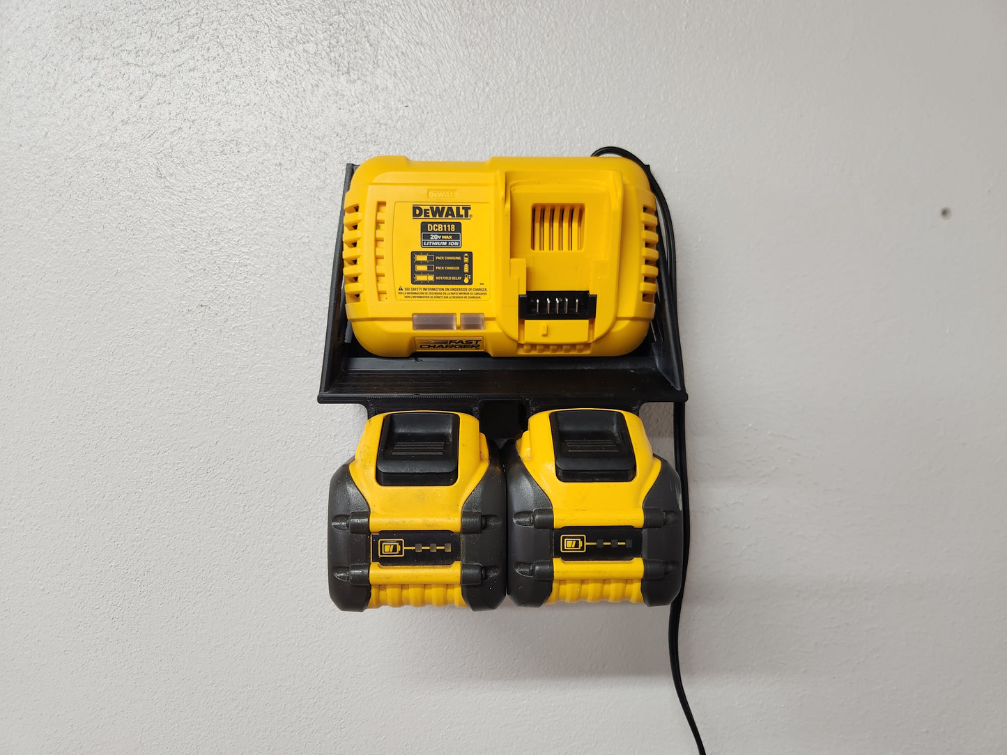 DeWalt 20V Charging Station with Dual Battery Holder