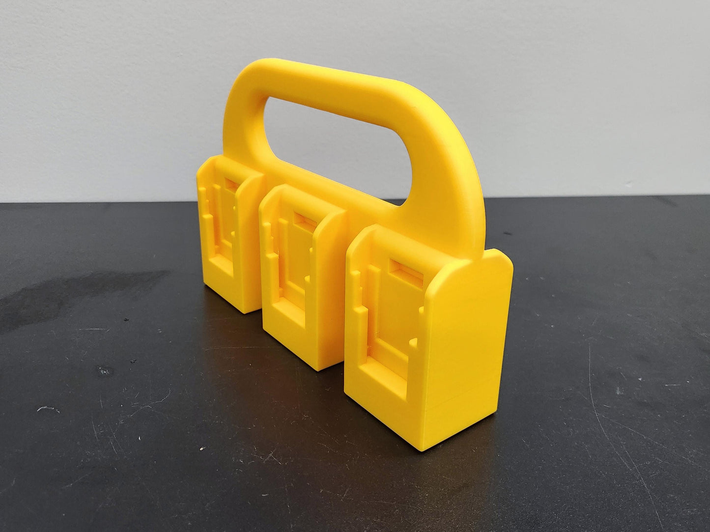 DeWalt 20V/60V Battery Holder – 6 Bank