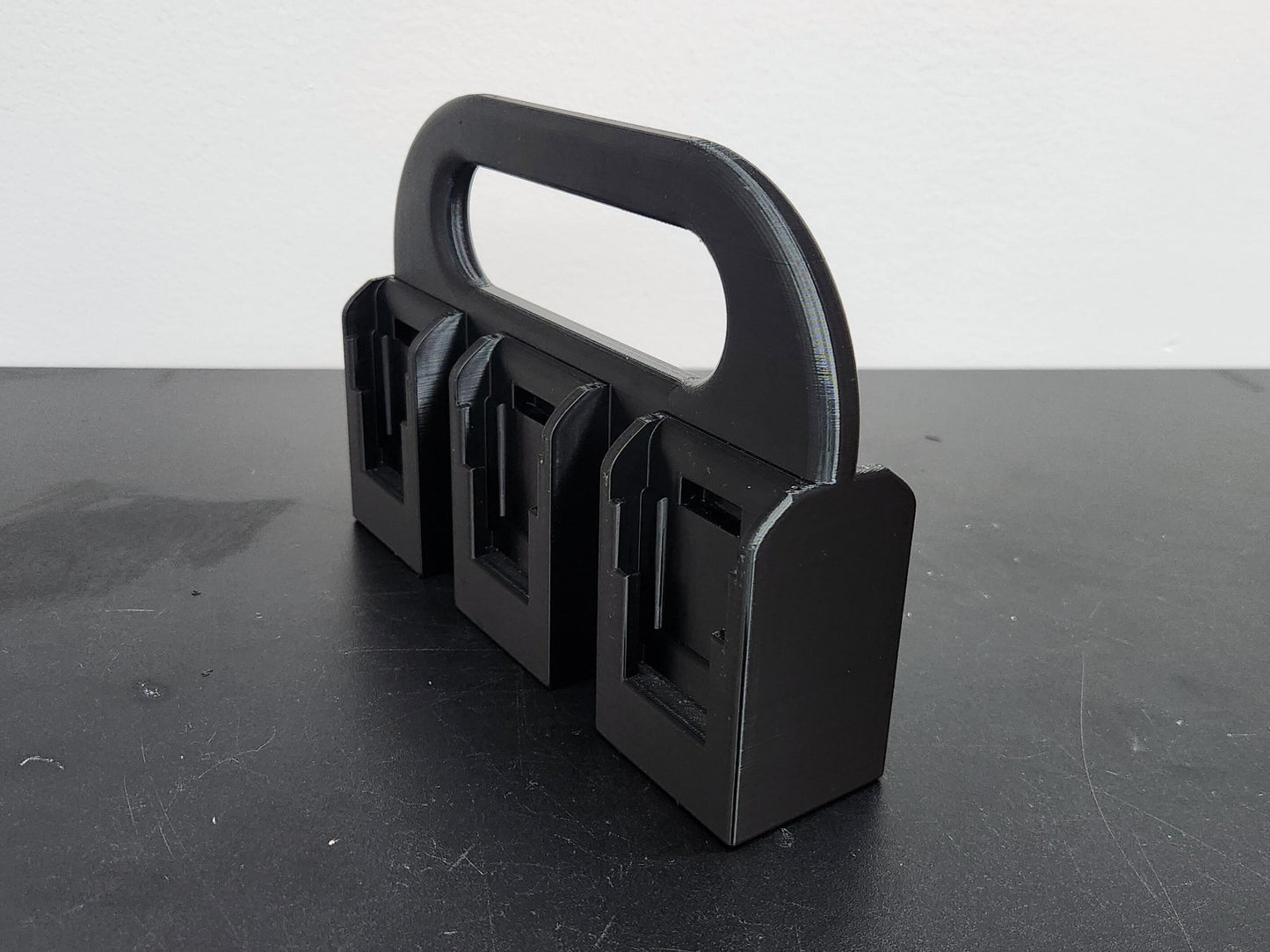 DeWalt 20V/60V Battery Holder – 6 Bank